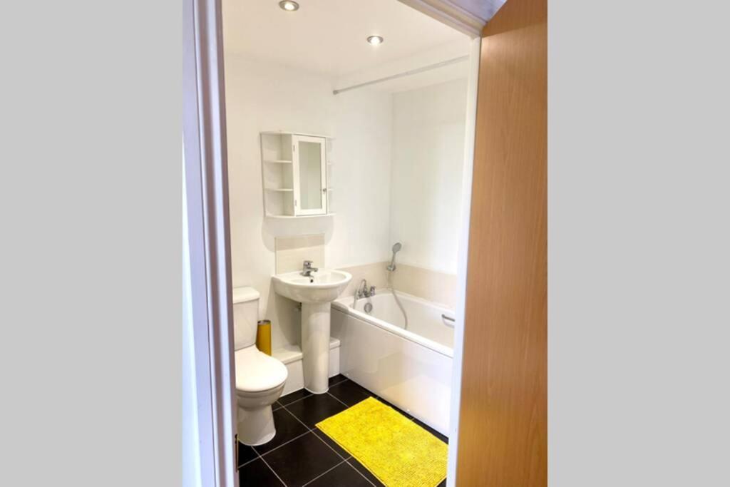 Smartrips Apartments - Lakeside/Thurrock West Thurrock Zewnętrze zdjęcie
